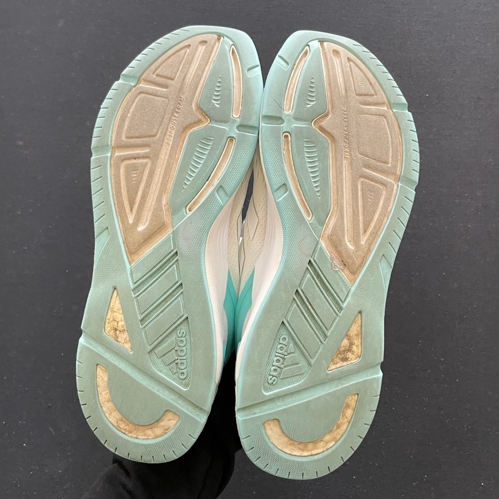 Women’s Response Super Sneaker size 9 - Picture 6 of 8